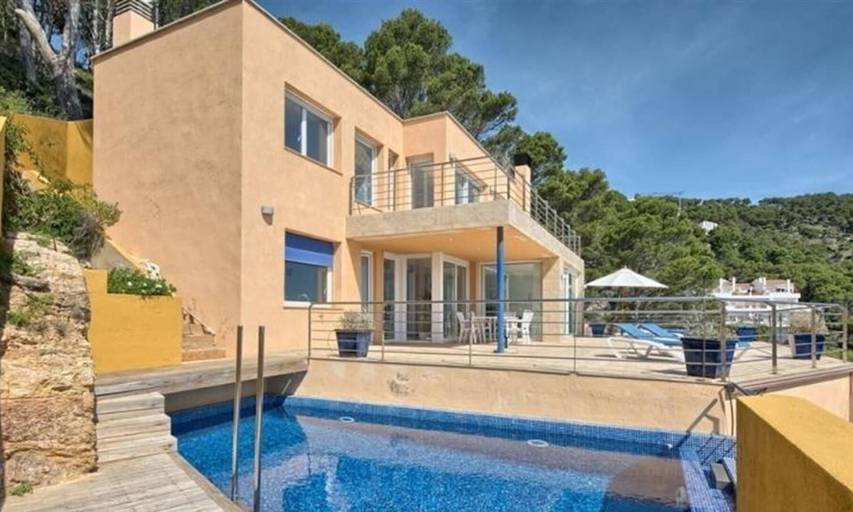 Aiguablava Villa | Villa "Eva with private pool" with Sea View, Pool & Wi-Fi