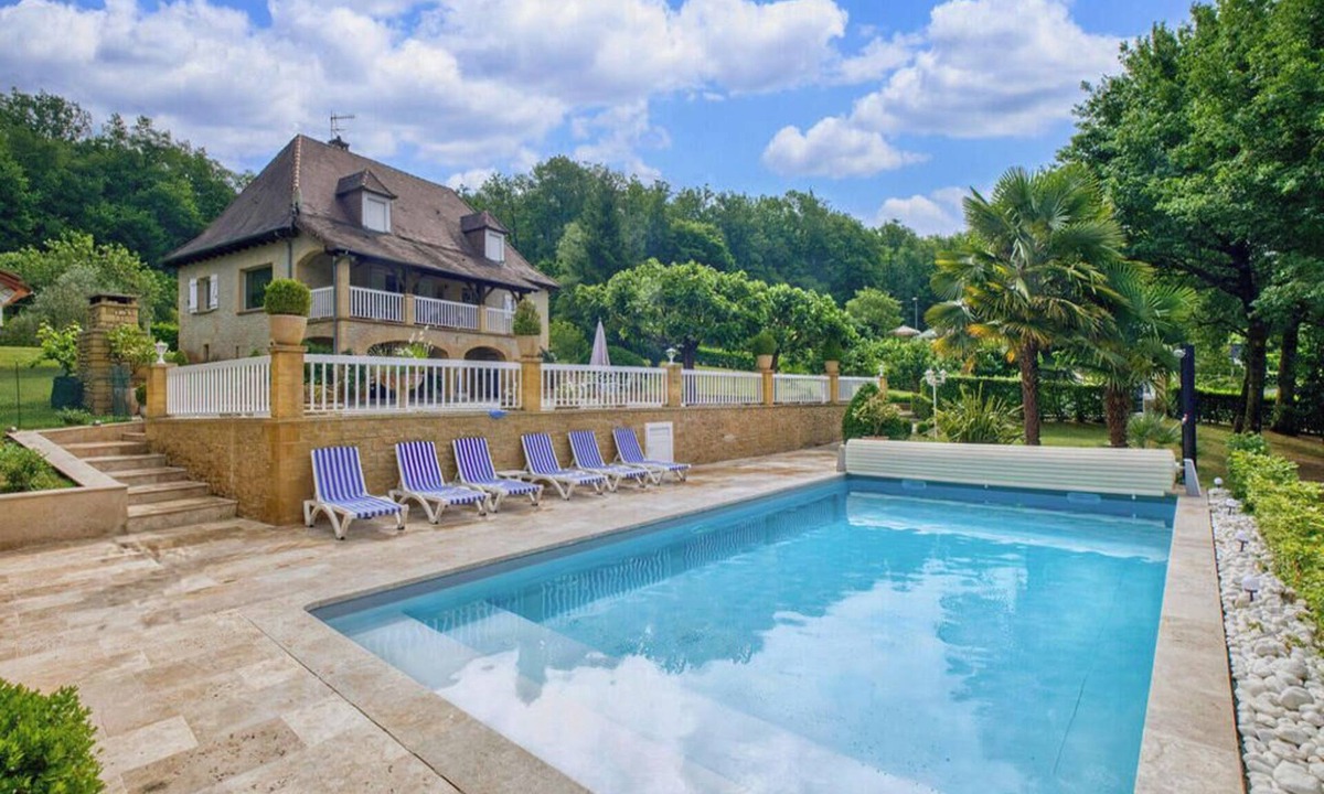 Le Lardin-Saint-Lazare Villa | Villa Forestière