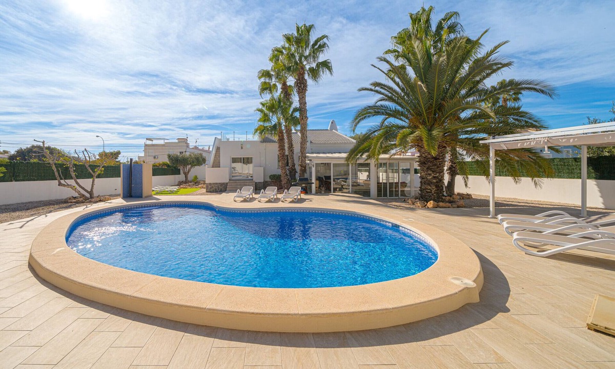 San Luis Villa | Villa Familia (Torrevieja)