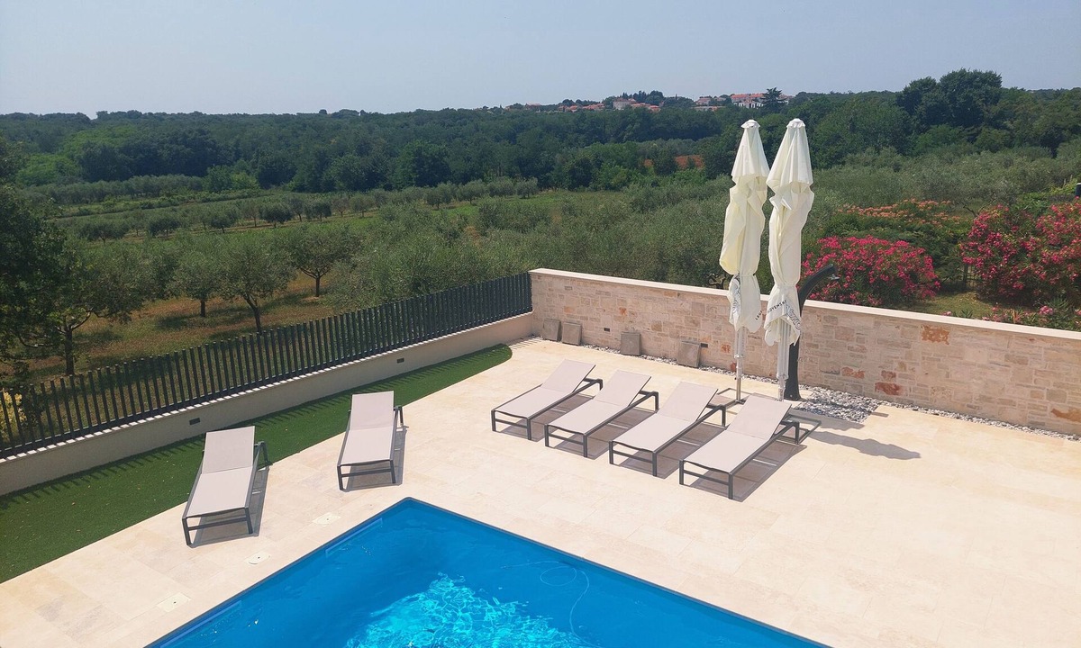 Savudrija Villa | Villa Faro new house near beaches, billiard, t. tenis, dart, bbq, Salvore Istria