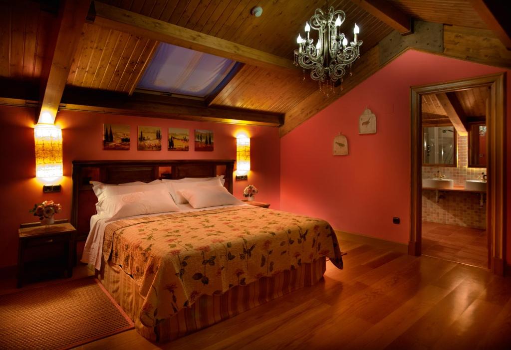 Herrera de Valdecanas Hotel | Villa Ferrera Posada Rural