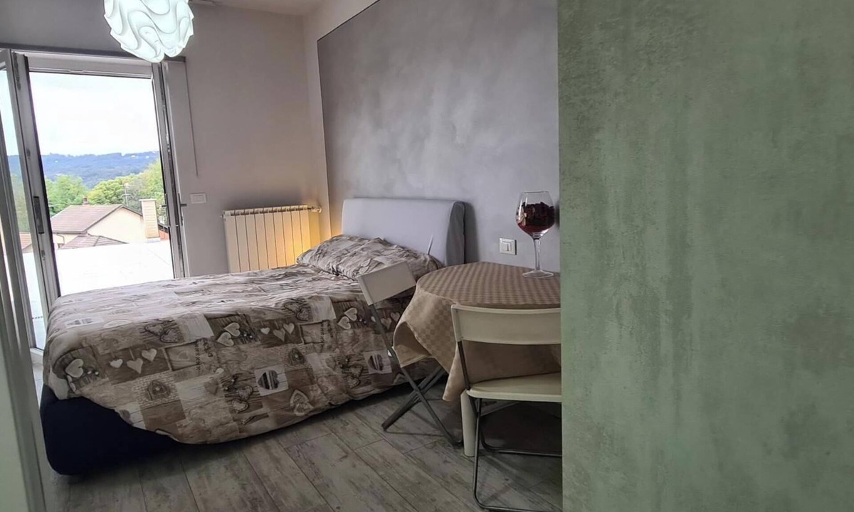 Avigliana House | VILLA FIORITA LAKE VIEW APARTMENT