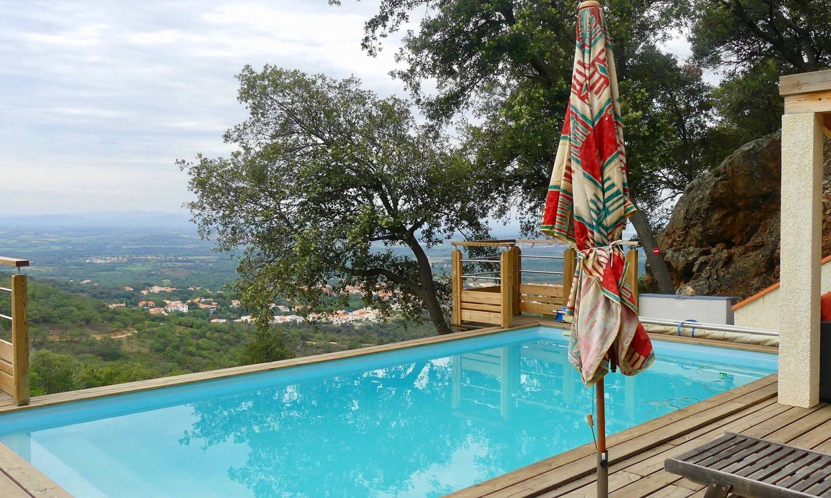 Laroque-des-Alberes Villa | Villa Fleure de Romarin with private pool and panoramic view