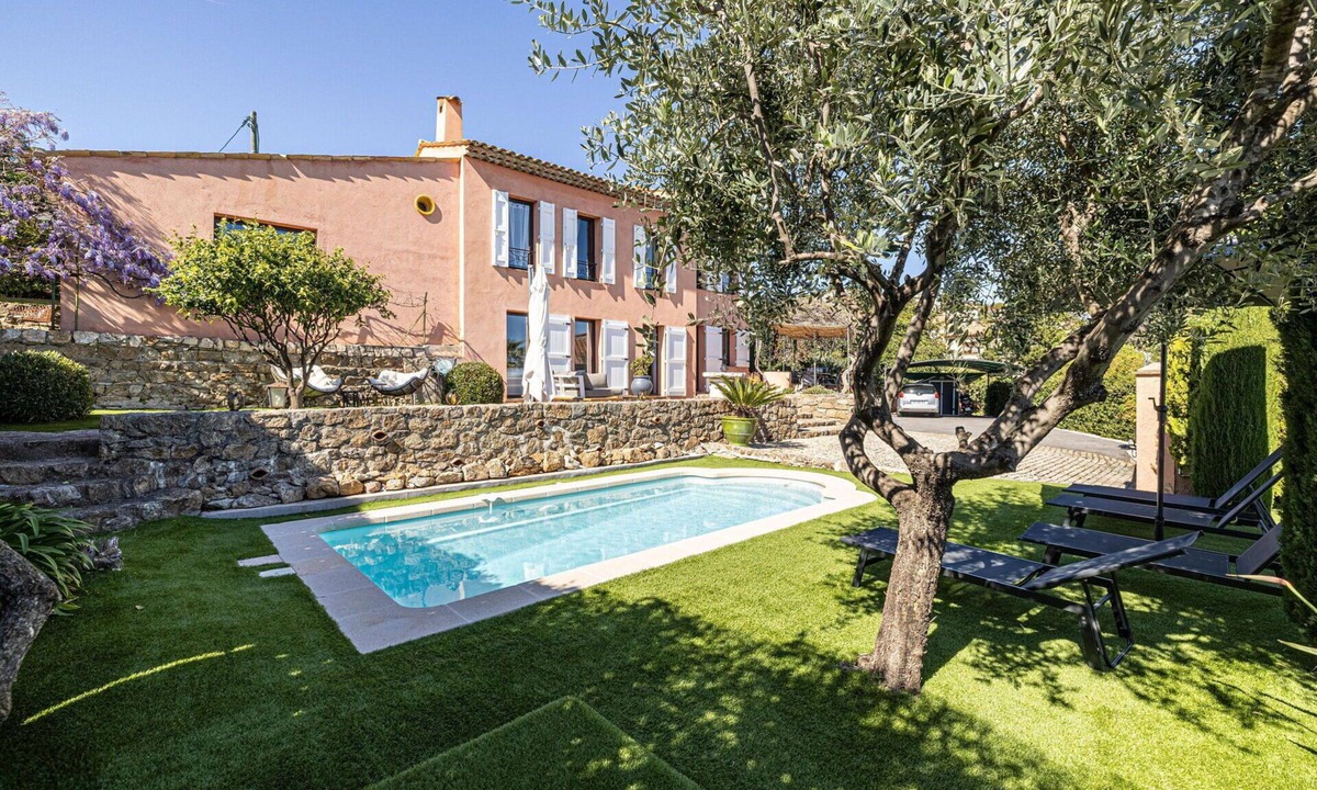 Golfe Juan Villa | Villa Flore - Panoramic Sea View by Halldis