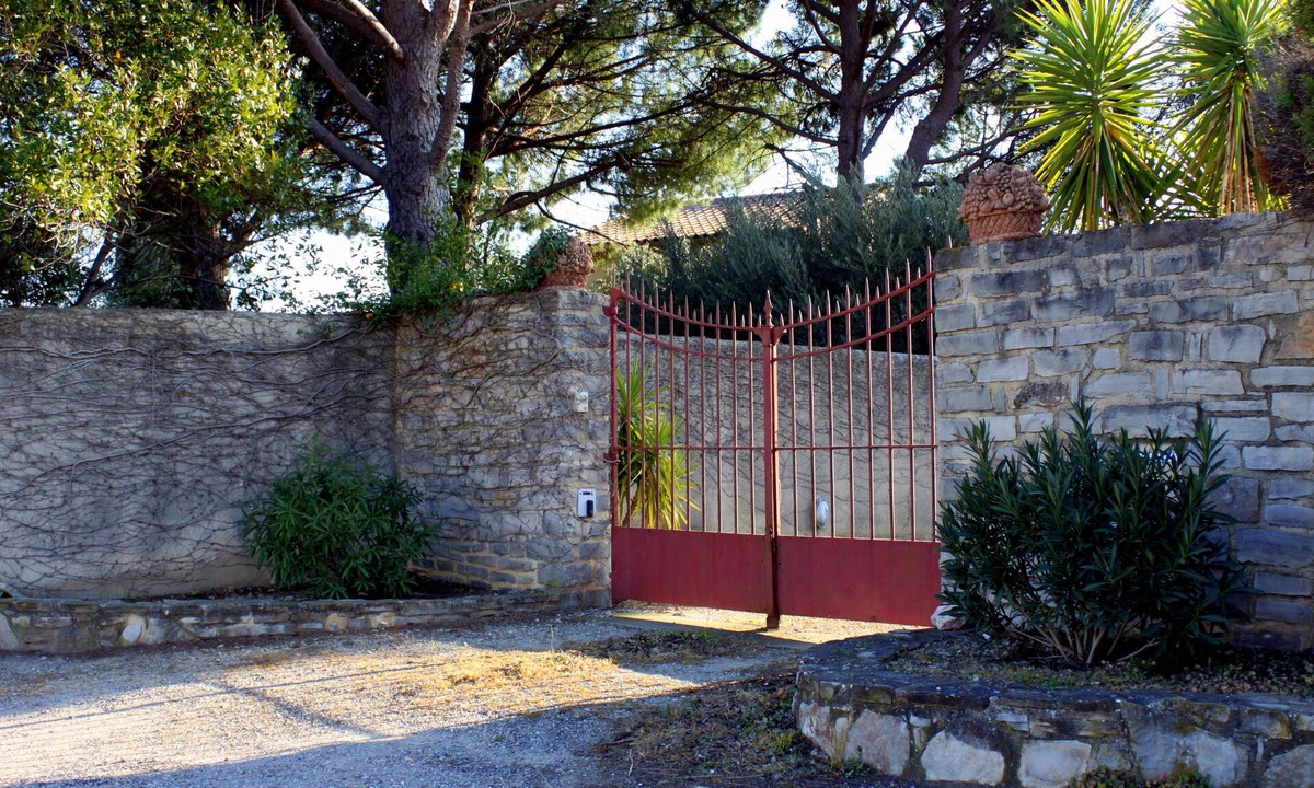 Montpeyroux Villa | Villa for 10 people with swimming pool.