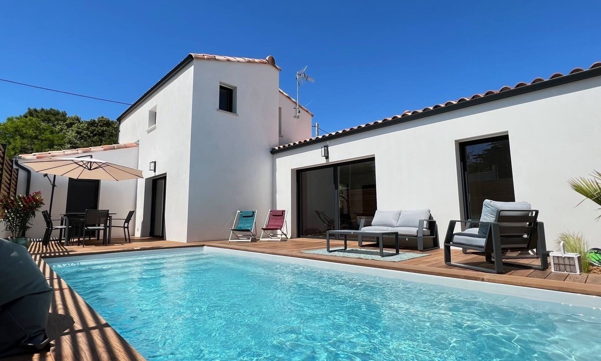 La Roche-sur-Yon Villa | Villa for 8 people with swimming pool