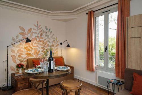 Quincy-Voisins Apartment | Villa Forestière Studio L'Acacia