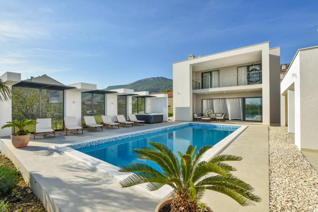 Kastel Luksic Villa | Villa Formosa