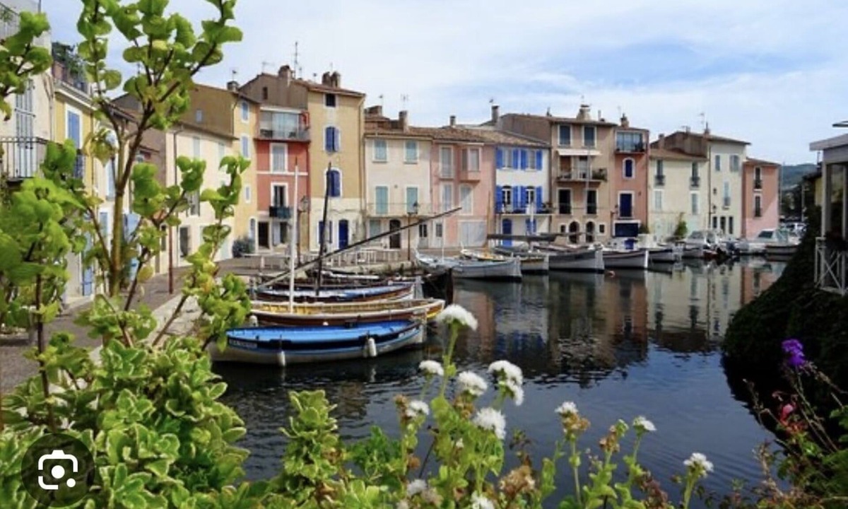 Chateauneuf-les-Martigues Villa | Villa Avec Jardin et Parking Privé un Coin Détente Plus Coin Détente