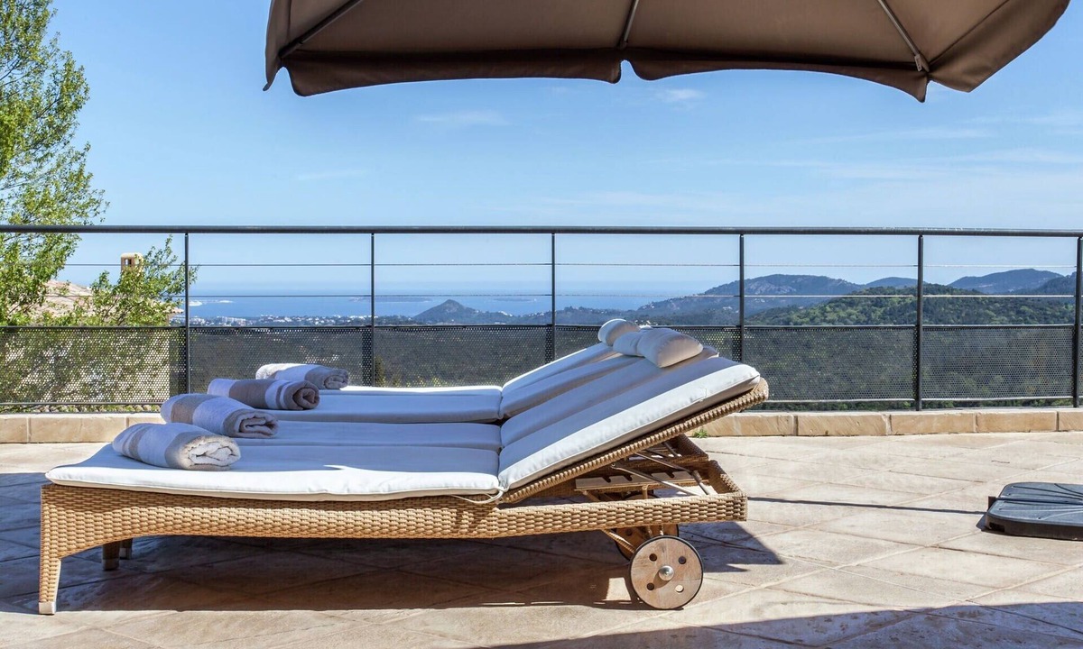 Les Adrets-de-l'Esterel Villa | Villa in Les Adrets with Pool & Hill Views