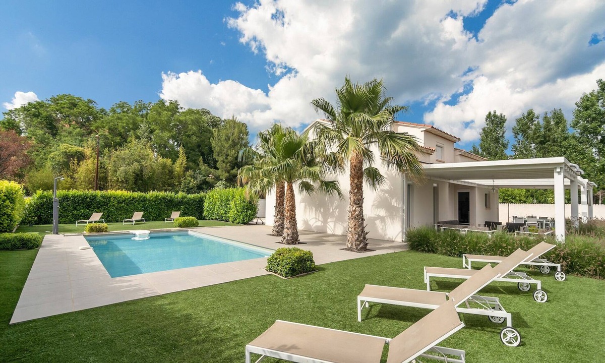 Saint-Genies-de-Fontedit Villa | Villa in Occitanie with Private Pool