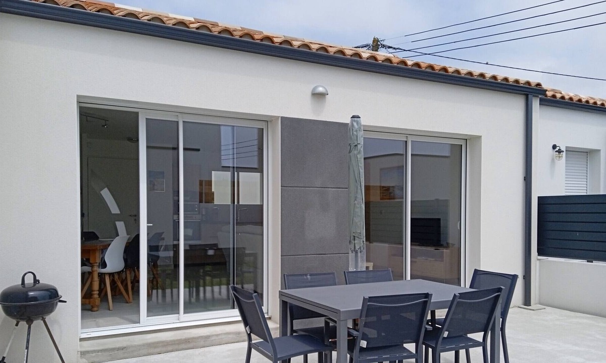 Saint-Gilles-Croix-de-Vie House | Villa Saint-Gilles-Croix-de-Vie, 3 bedrooms, 6 persons