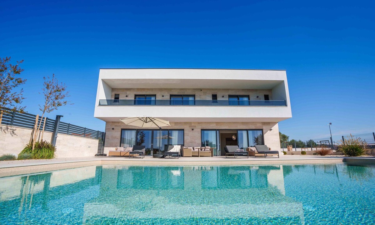Velim Villa | Villa Freedom