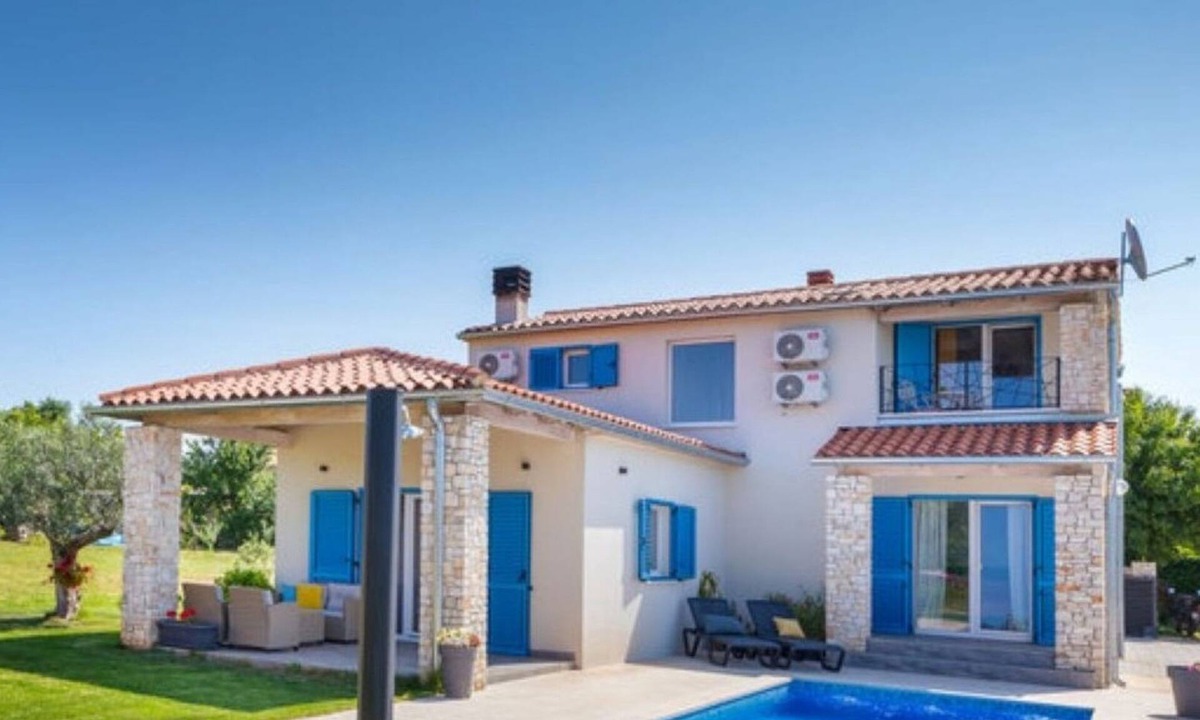 Gajana Villa | Villa Gajana 2 by Villas Guide