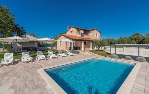 Brecevici Villa | Villa Gita