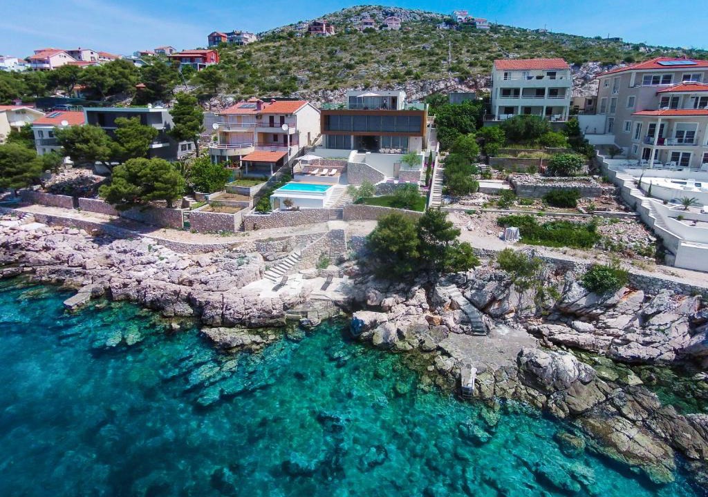 Primosten Burnji Villa | Villa Gloss