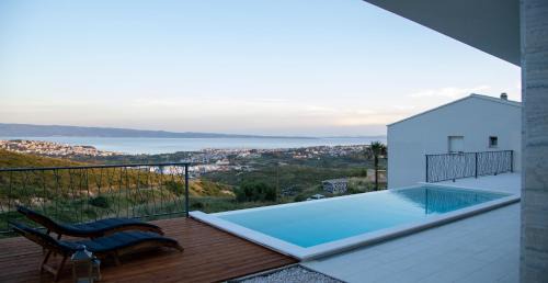Kucine Villa | Villa Godimento w heated pool