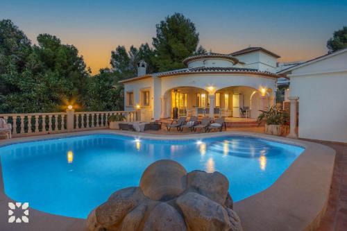 San Jaime Villa | Villa Green Grass by Abahana Villas