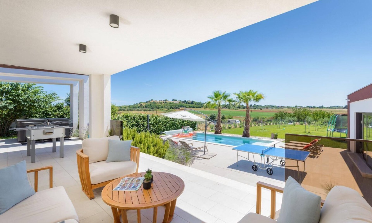 Sikici House | Villa Grofica, heated pool, tavern, near the beach