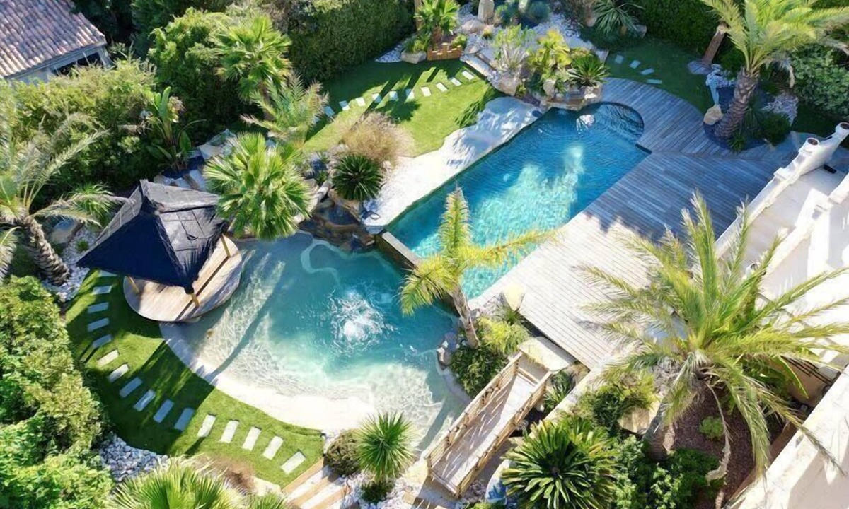 Cap d'Agde Villa | Villa Halo, Lagoon Pool & Exclusive seaside getaway