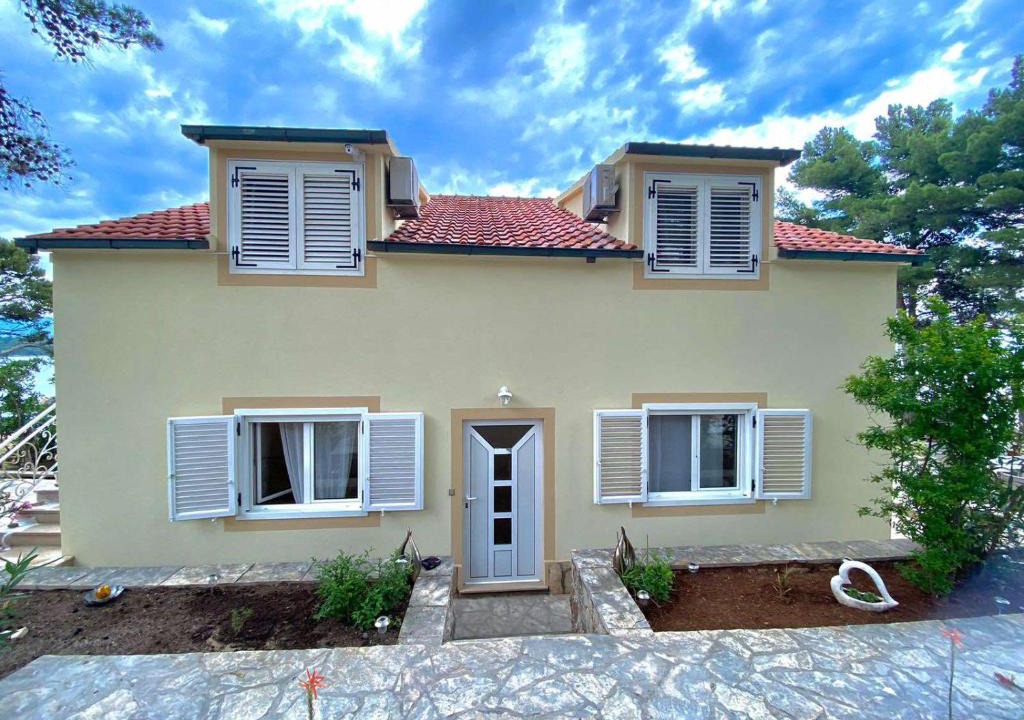 Island Hvar Apartment | Villa HANA in Jelsa
