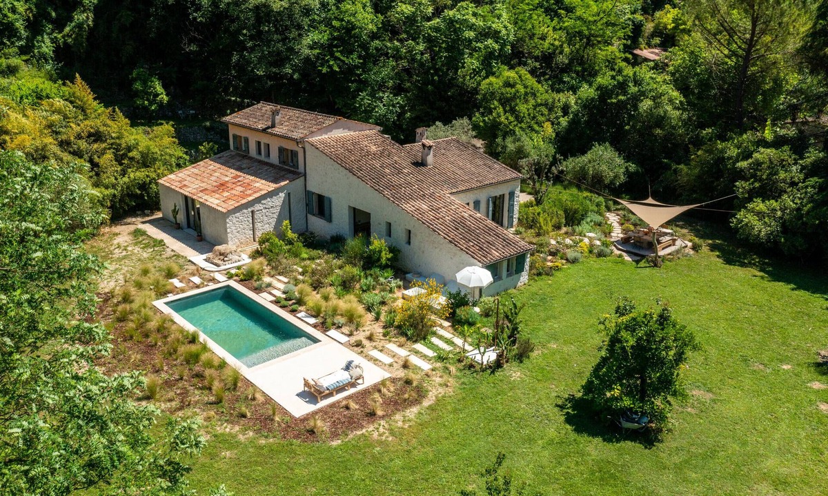 Tourrettes-sur-Loup Villa | Villa Health – River & pool by Gorges du Loup