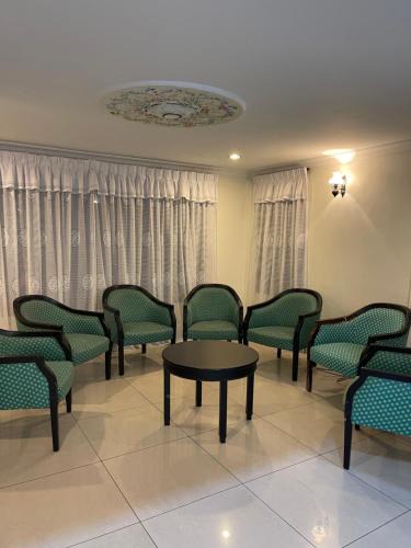 Taman Pantai Dickson House | Villa Hijau PD