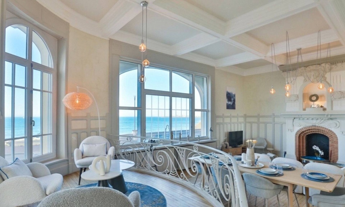 Les Sables d'Olonne Villa | Villa historique face mer – Luxe & Tranquillité