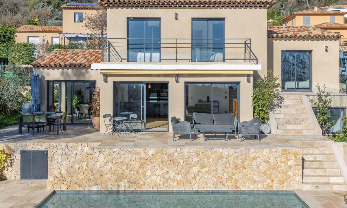 Tourrettes-sur-Loup Villa | Villa Holly