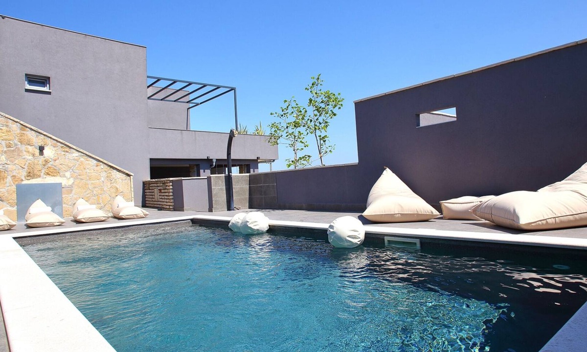 Benkovac Villa | Villa House S by Villas Guide