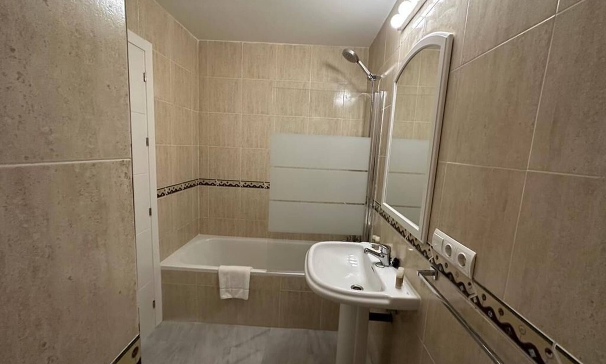 Urbanizacion Hacienda las Chapas Villa | Villa in Artola Golf with pool and close to Golf and Beach