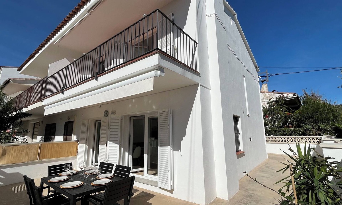 L'Estartit Villa | Villa in L'Estartit for 6pax with parking space and 5min to the beach