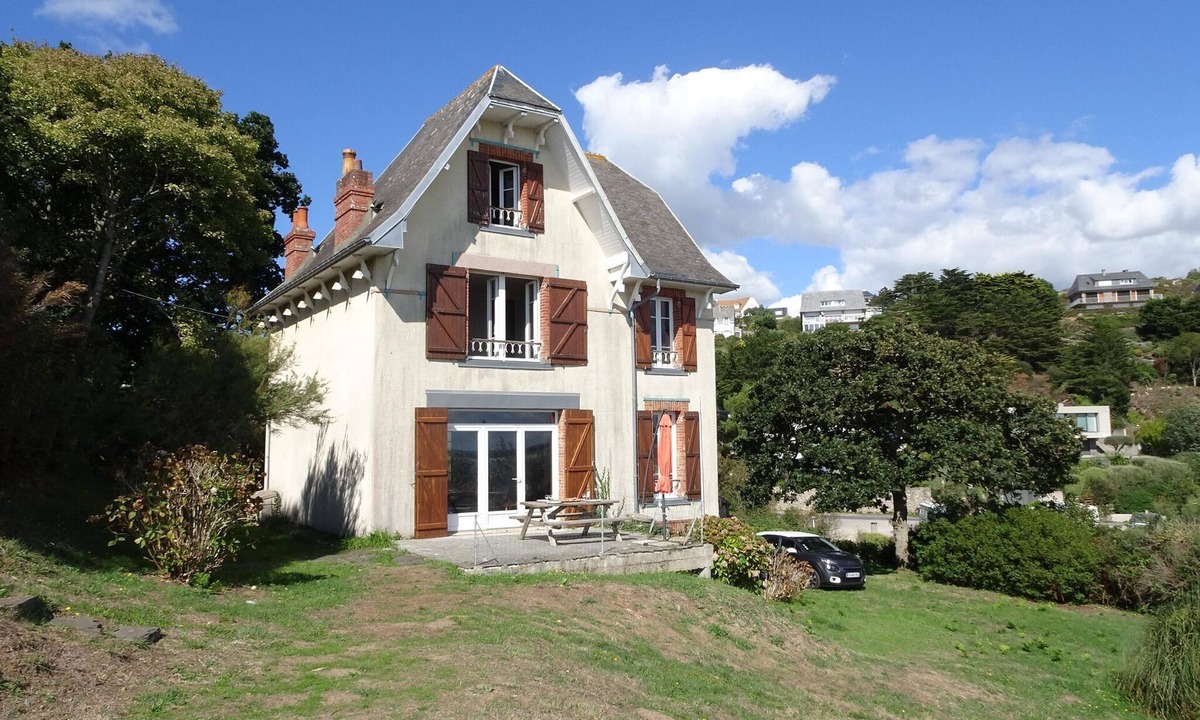 Barneville-Carteret House | Villa in Normandy with Beach Access
