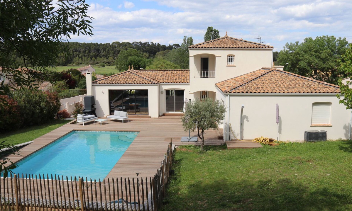 Clapiers House | Villa in pine forest, 20 min Montpellier and beaches