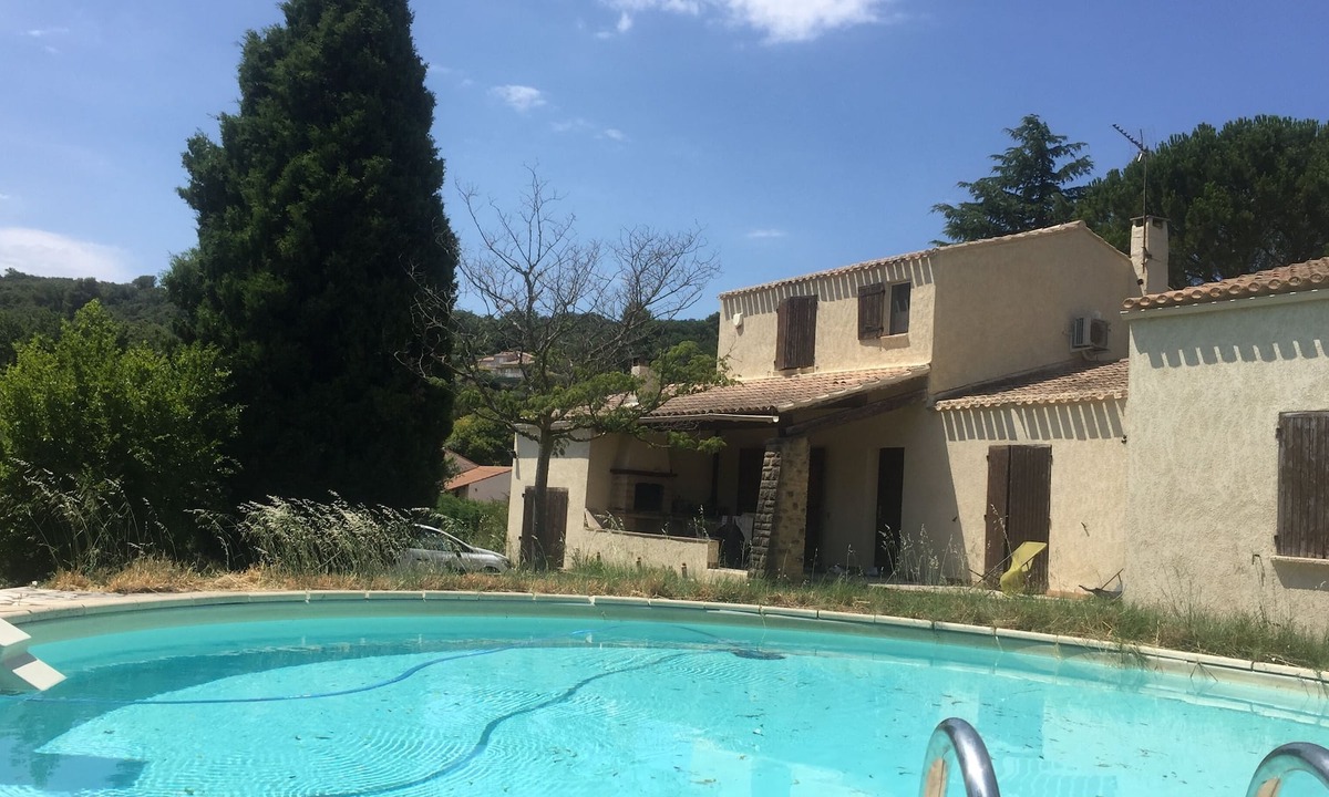 Caumont-sur-Durance Villa | Villa in Provence with swimming pool