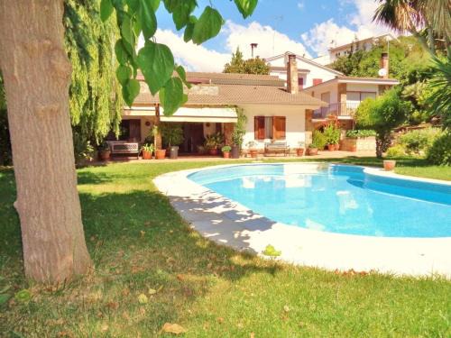 Sant Pol De Mar Villa | Villa in Sant Pol near Crystal Beach