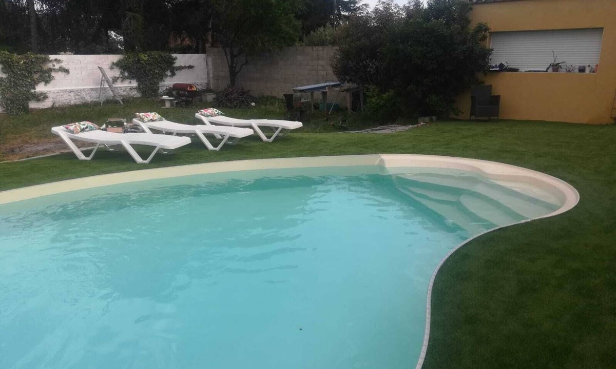 Usclas-d'Herault Villa | Villa in the sun, sleeps 6 with pool