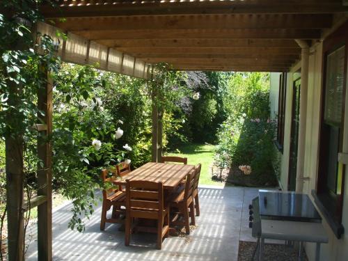 Martinborough House | Villa in the Vines