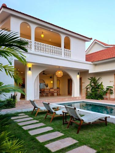 Batu Bolong Villa | Villa Indah Canggu 2 Mediterranean 4BR Private Pool Villa
