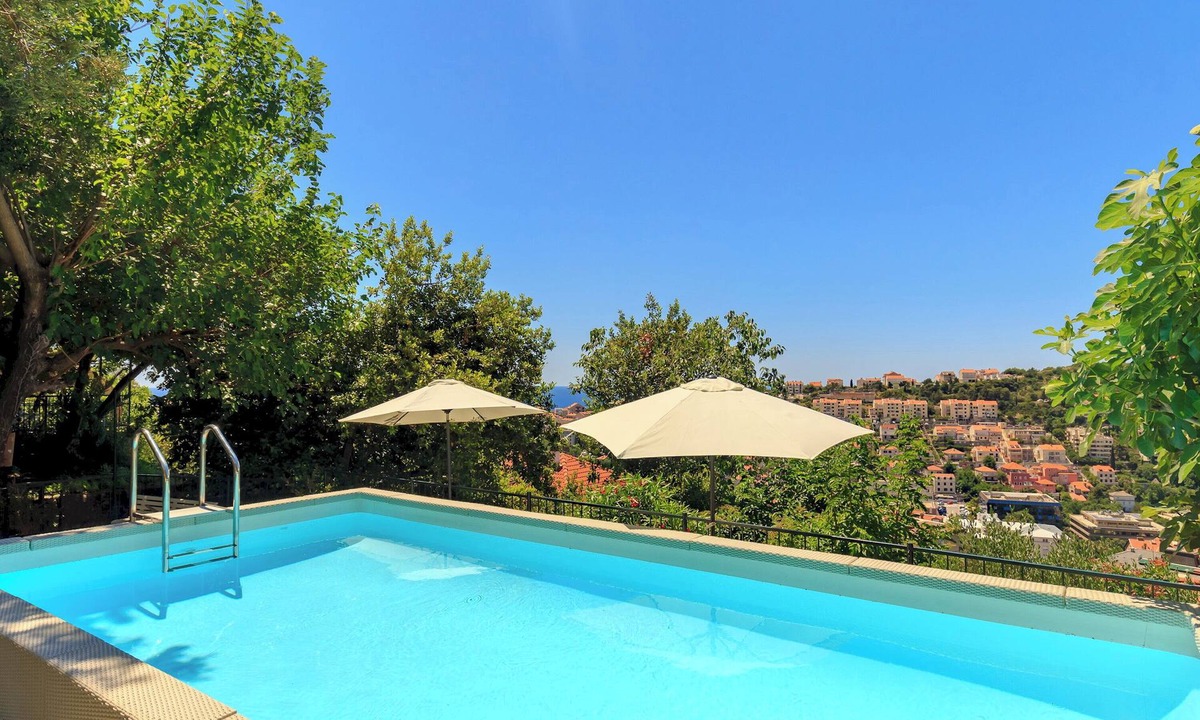 Gornji Kono Villa | Villa Isanda - Four Bedroom Villa, Sleeps 8