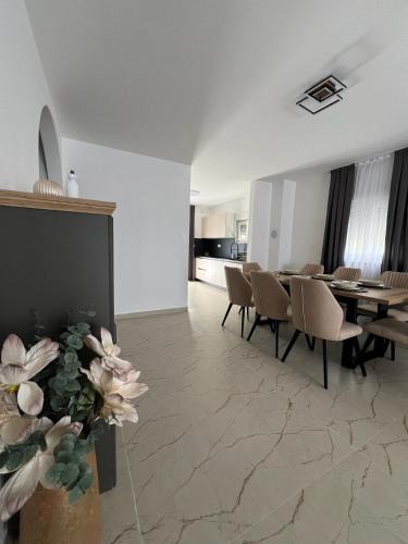 Nevidane Apartment | Villa Isola