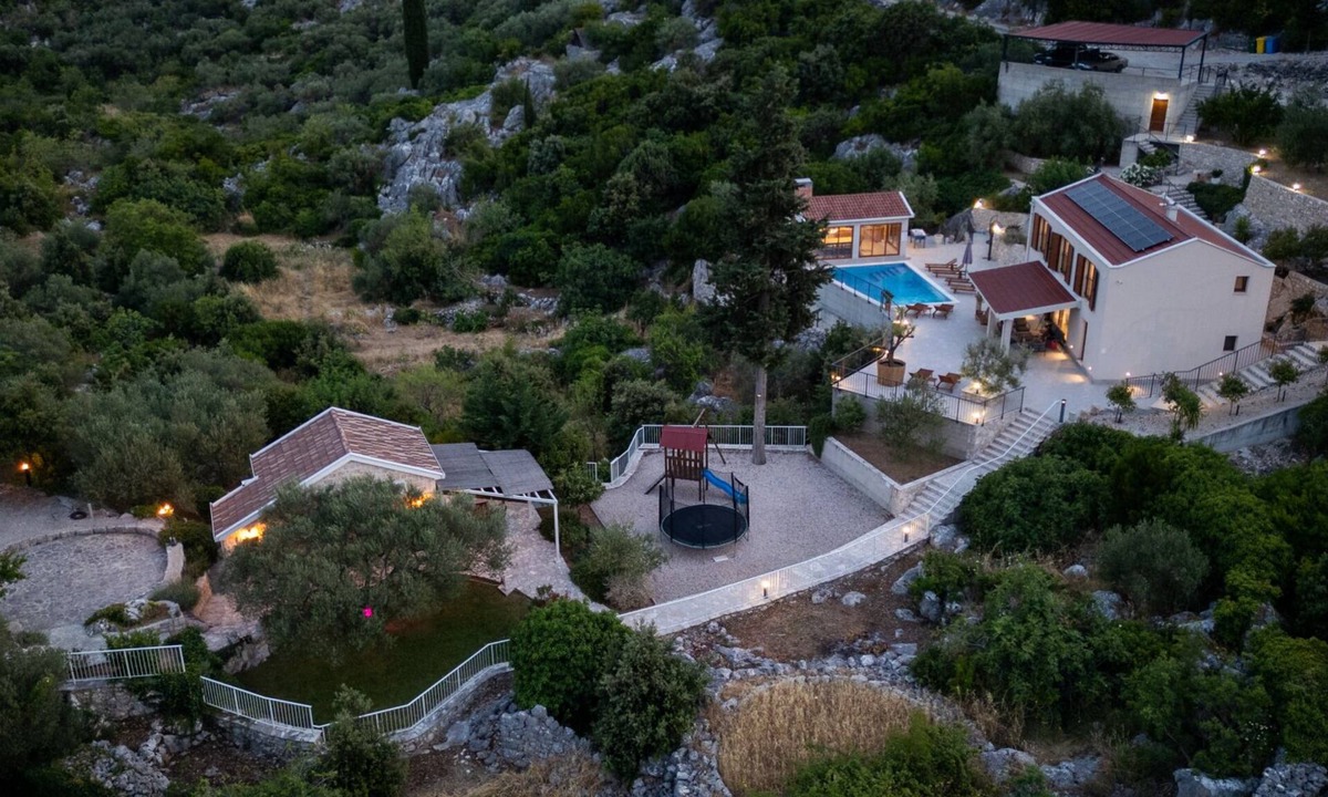 Ploce Villa | Villa Ivka by Villas Guide