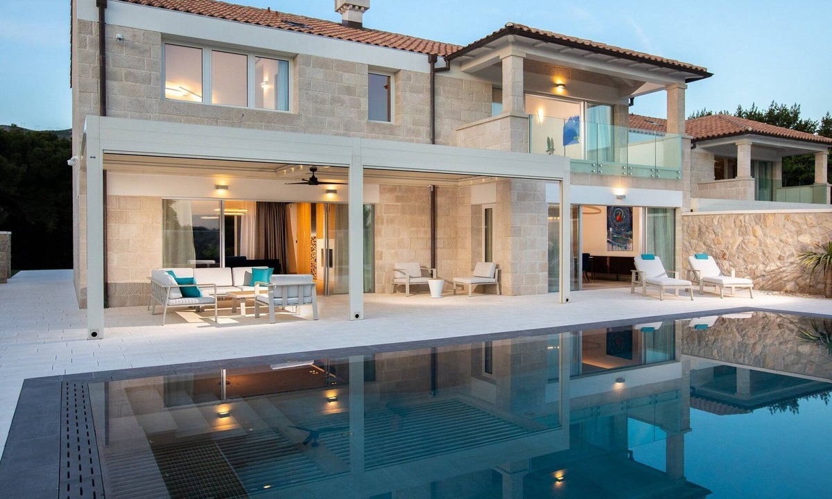 Cavtat Villa | Villa Jadranka | Seafront | Heated Infinity Pool | Short Walk to Cavtat