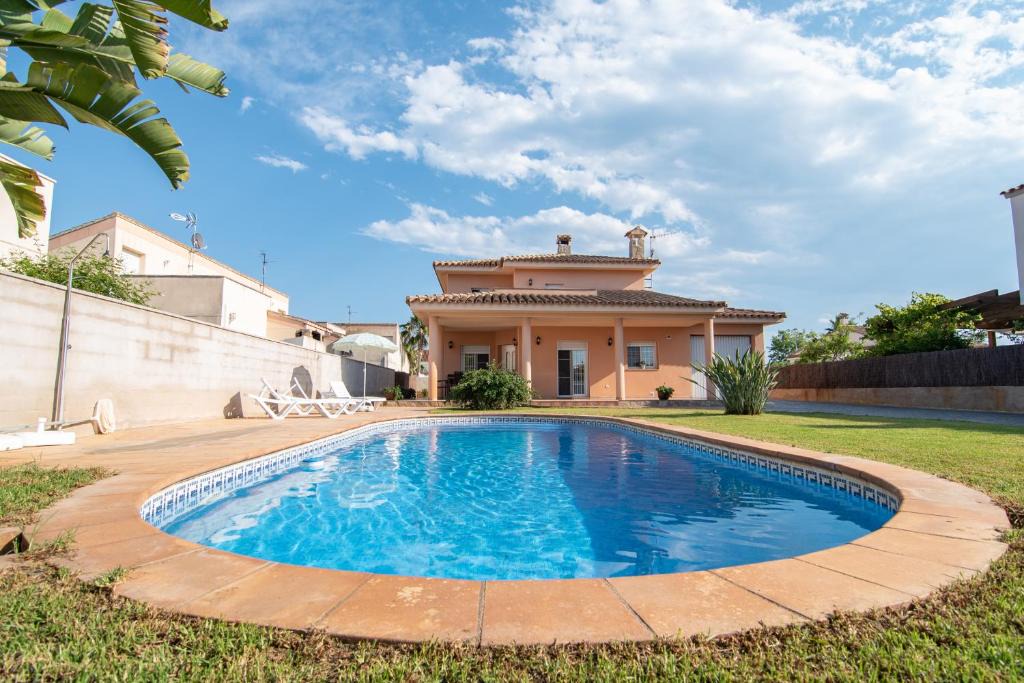 Riumar Villa | Villa Javi