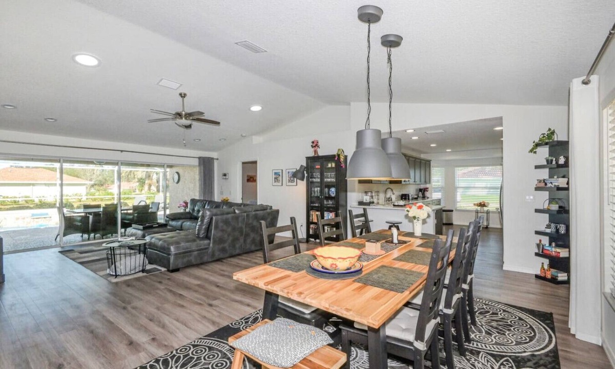 Inverness House | Villa JOY: 3-bed/2-bath & private pool/spa