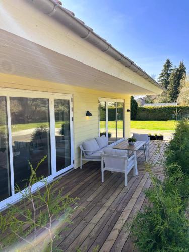 Kettinge House | Villa Jule - Cozy and Elegant Place with Open Ceiling, Beautiful Garden and Specious Terrace