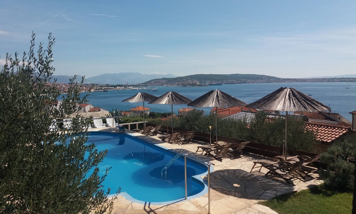 Seget Donji Villa | Villa Julio top floor apartment