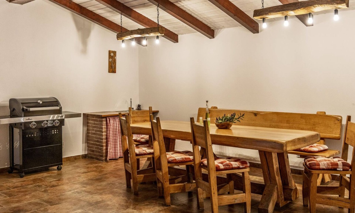 Mali Vareski Villa | Villa Katja by Villas Guide