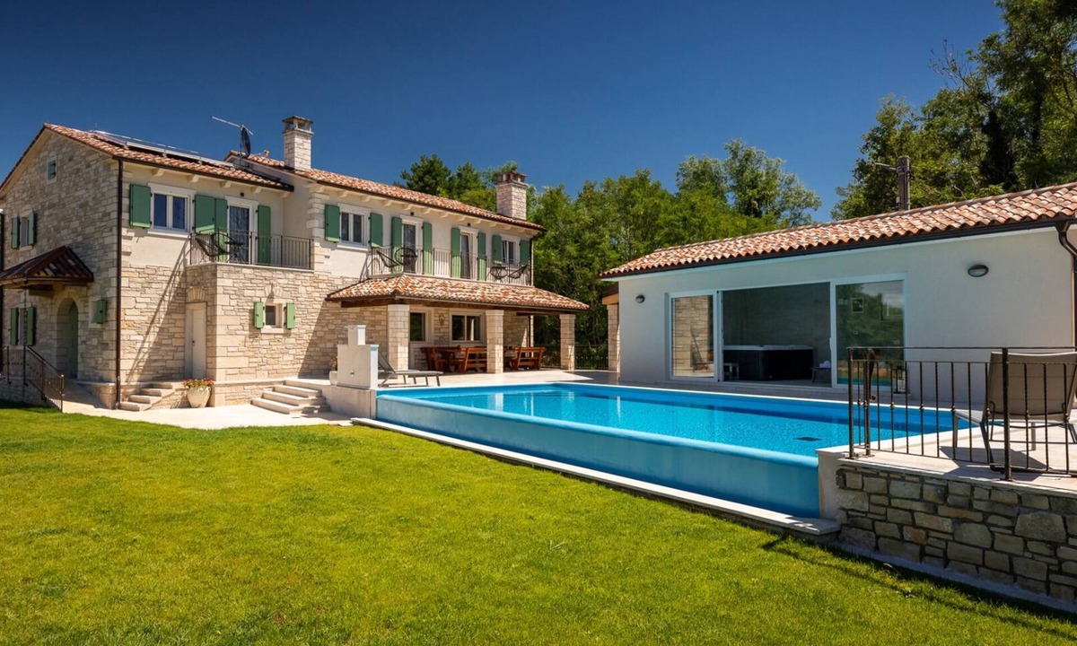Buje Villa | Villa Kave by Villas Guide