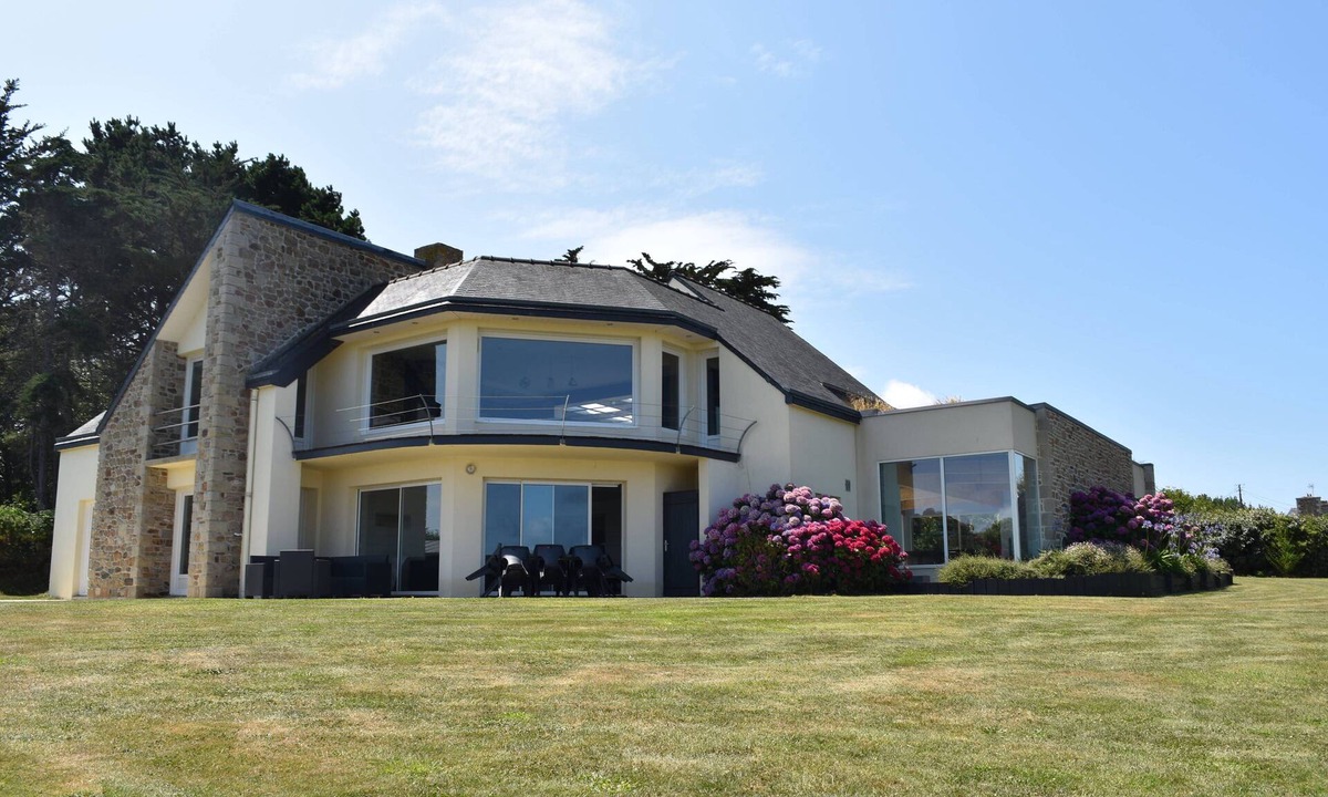 Pleubian Villa | Villa Kermati, sea view